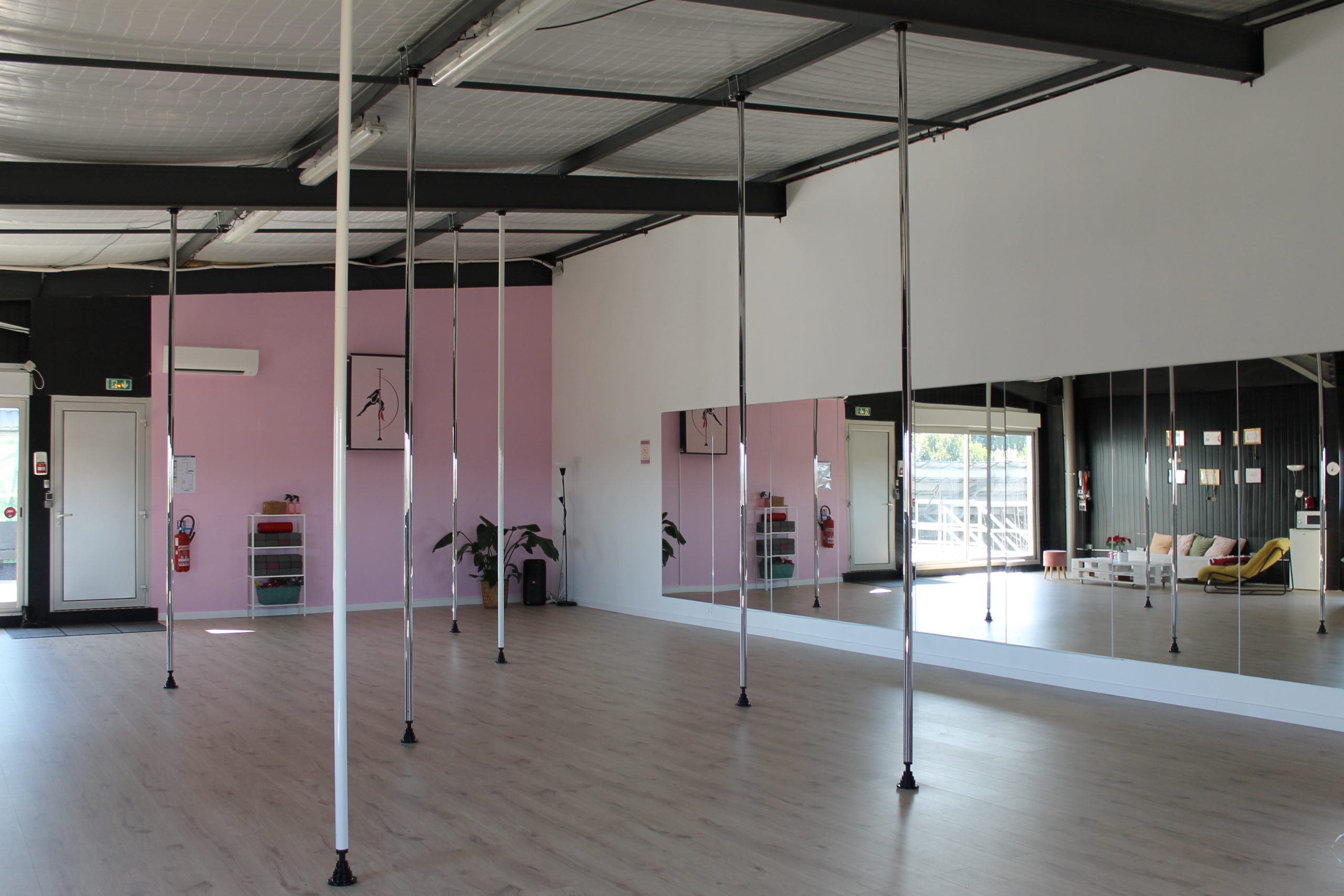 école de pole dance Montpellier
